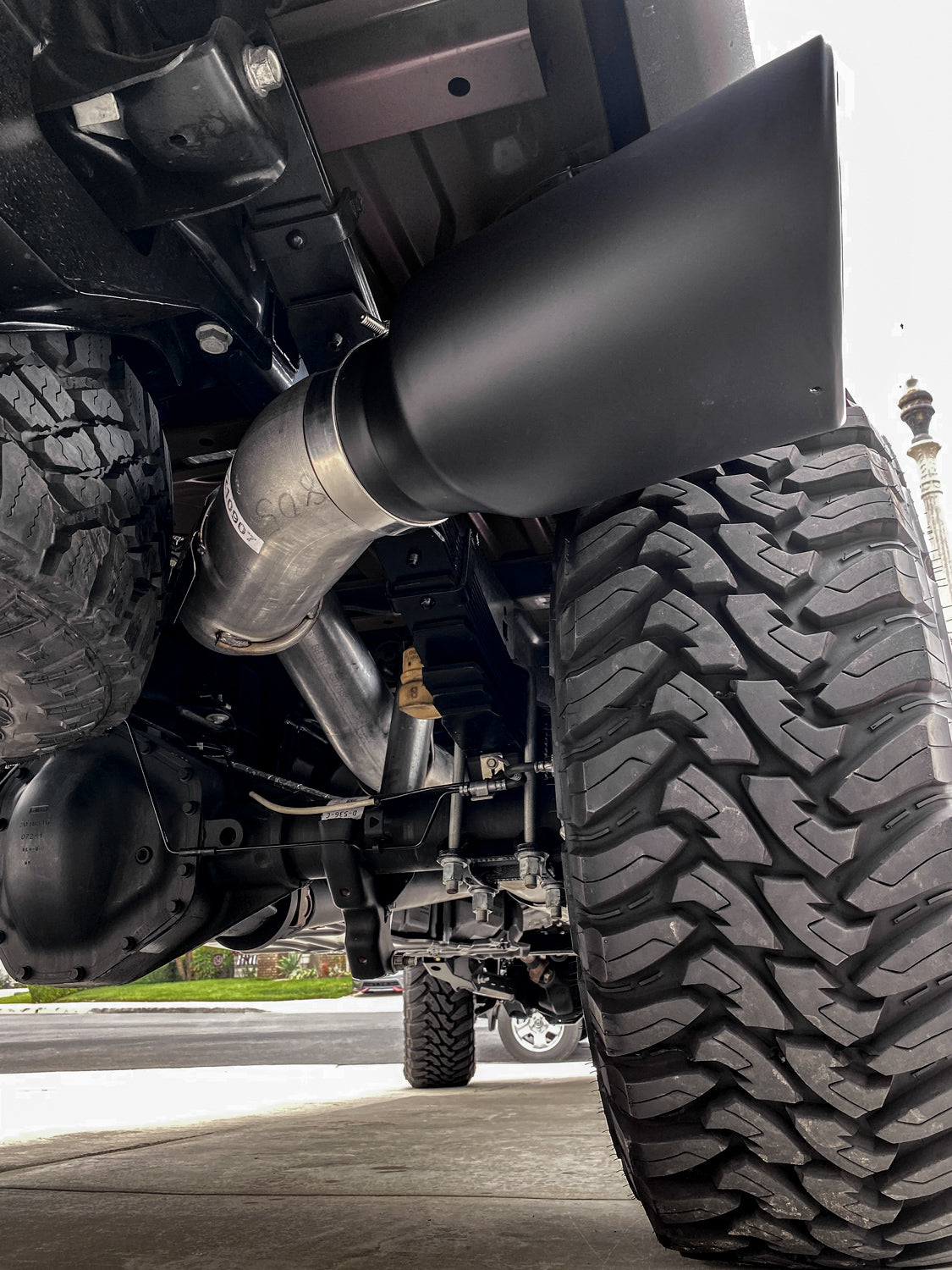 Monster Exhaust System 5-inch Single Exit Black Tip 2017-Present Ford F250/F350/F450 6.7L Banks Power