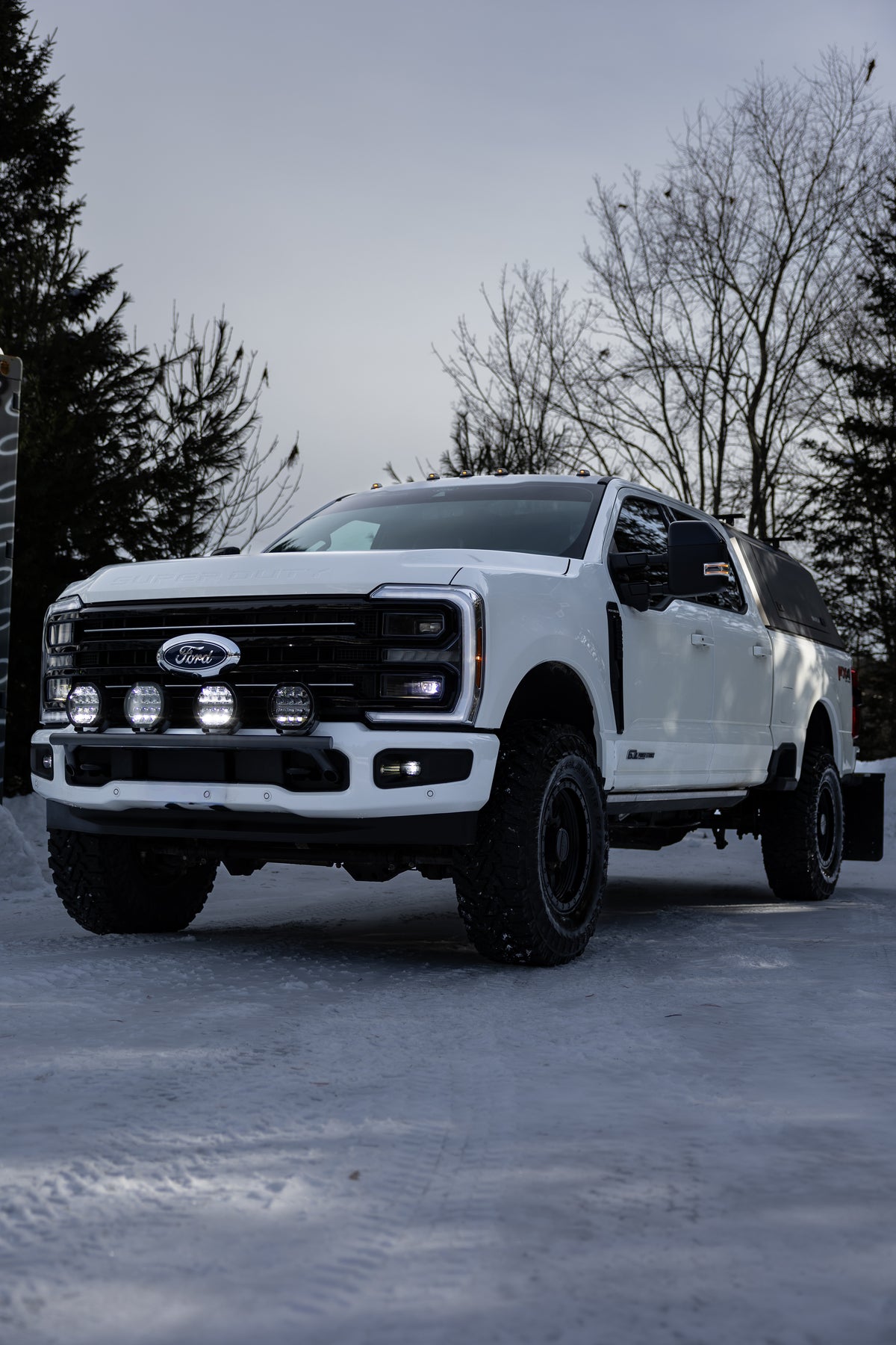 2017-Up Ford  F250/ F350/ F450/ F550 Superduty Black-Coated Bumper Light Mounting Bar MBRP